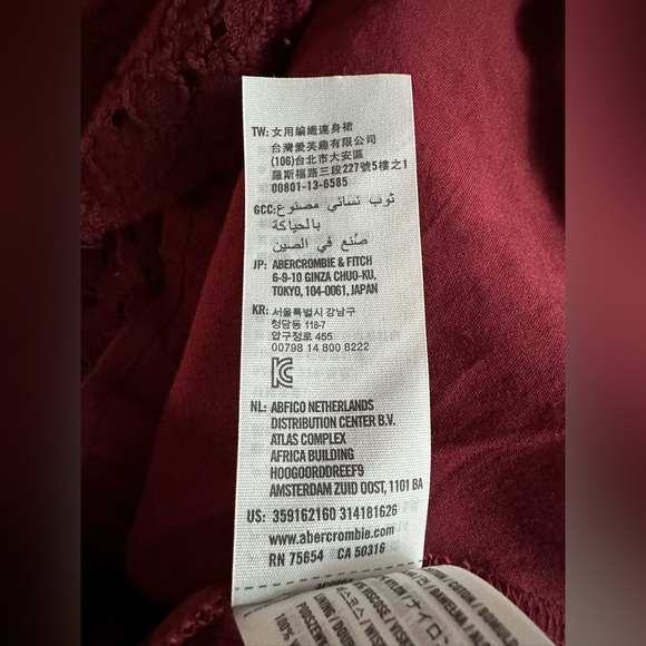 Hollister Burgundy Lace Sleeveless Mini Dress Mock Neck Keyhole Back Size 0 - Picture 8 of 10